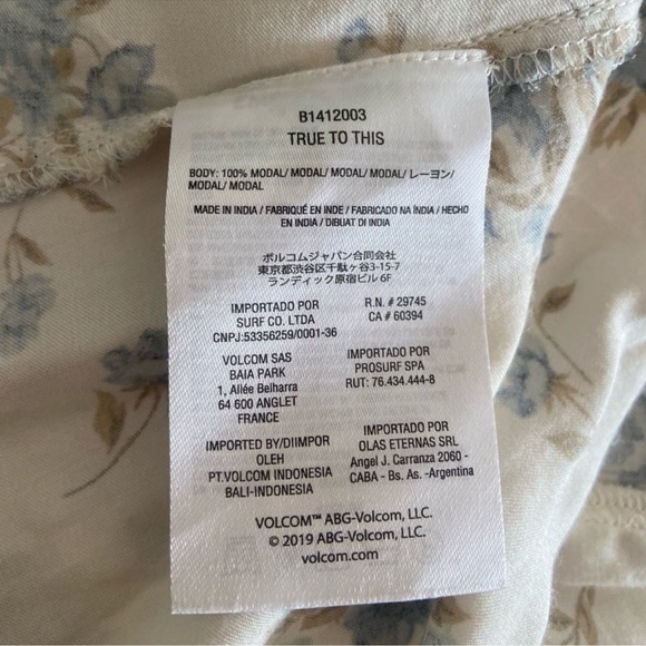 Volcom size Medium women’s floral maxi skirt with leg slit - Picture 6 of 9